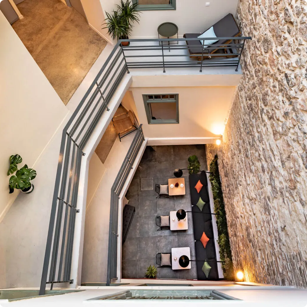 Gazi Hub Hostel-banner_1